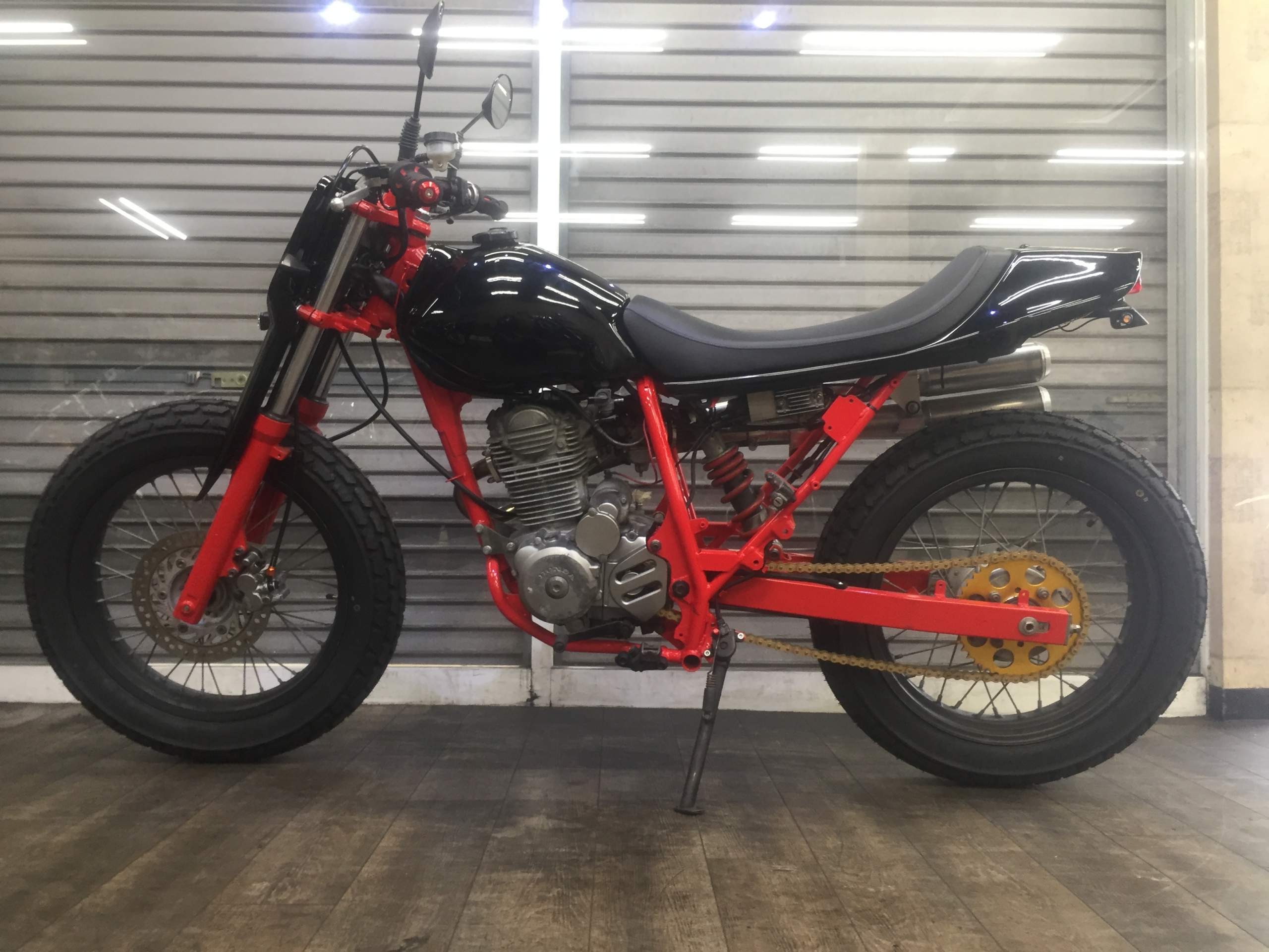 FTR223 Flat Track Custom – ニーソンミュージアム